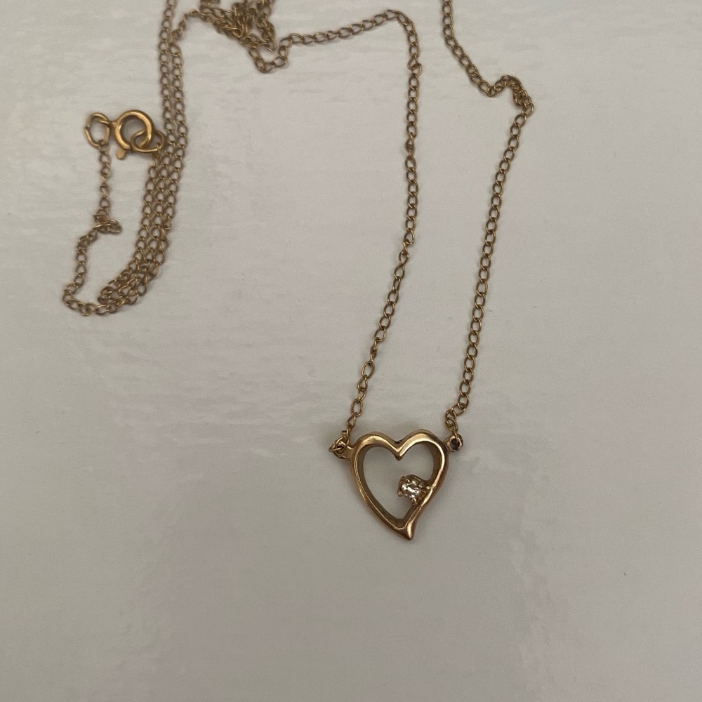 Vintage 14K & Diamond Open Heart Necklace